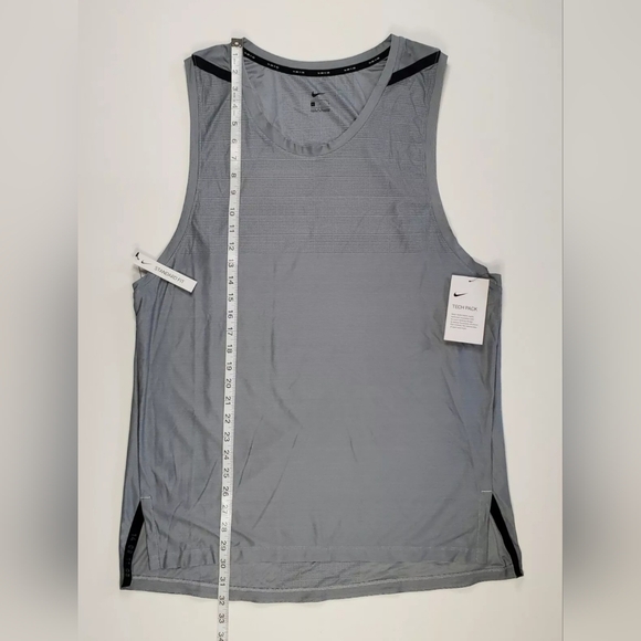 Nike Tech Pack Mens Size L Running Jogging Tank Top Grey Platinum AR0198-043 - Picture 3 of 12